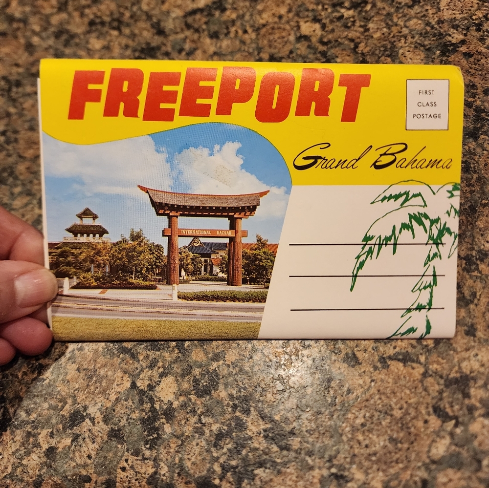 Freeport, Bahamas Foldout Postcard Set